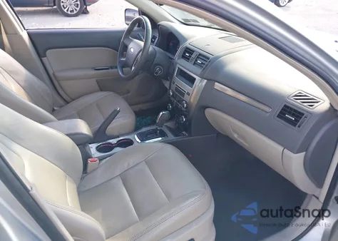 2010 Ford Fusion Sel z USA, uszkodzony, nr VIN 3FAHP0JG4AR306149